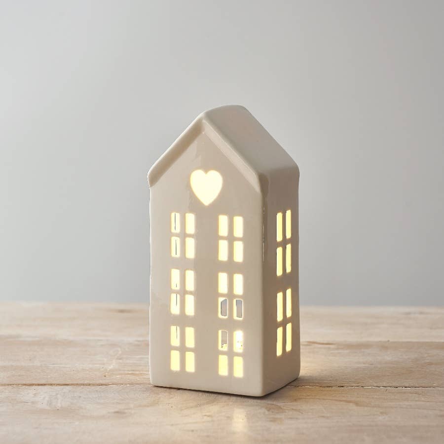 The Little Heart House – LED Ceramic Decoration (16cm)
